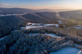 ZAPRASZAMY na wycieczkę turystyczno - krajoznawczą 3 października 2026 r. (sobota) Beskid Makowski / Średni – Glichowiec (523 m n.p.m)